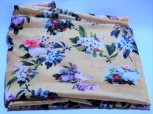 Load image into Gallery viewer, Crepe Floral Saree Printed
